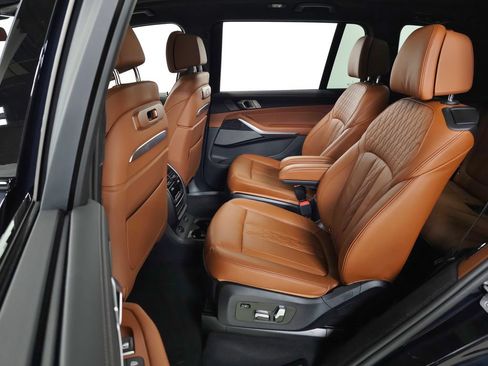 Used 2027 BMW X7 xDrive40i w/ Executive Package AWD/4WD image 42