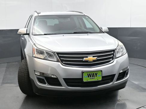 Used 2017 Chevrolet Traverse LT image 8
