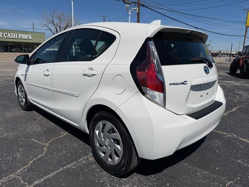 Used 2015 Toyota Prius C Two image 10