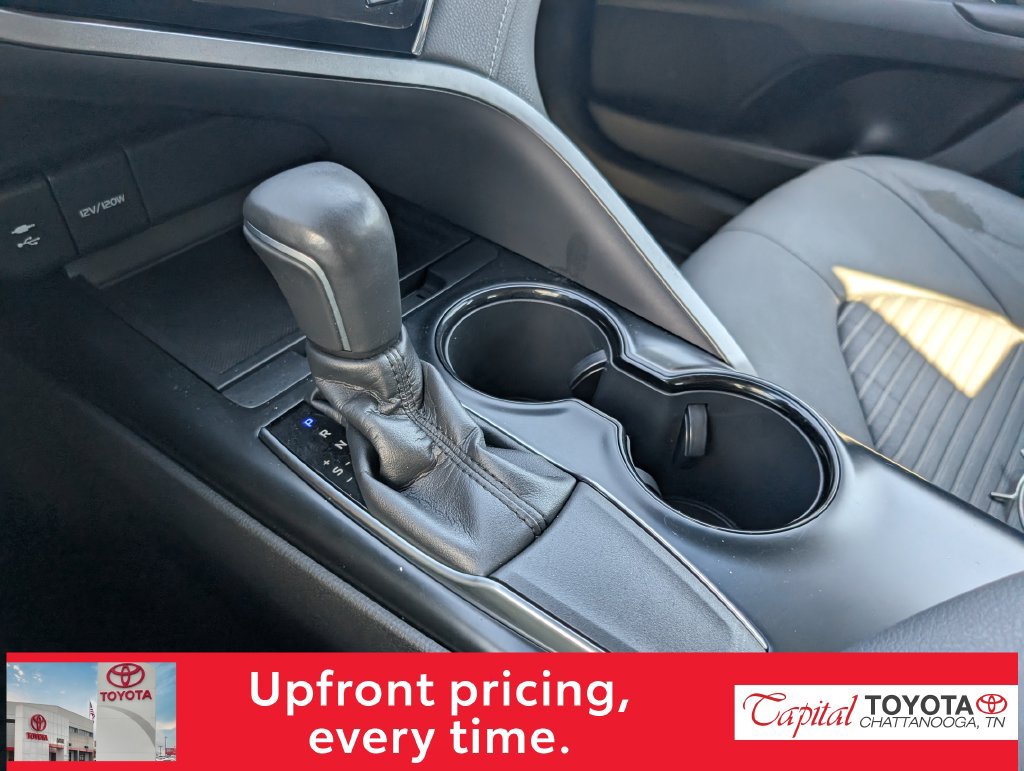 Used 2018 Toyota Camry SE w/ Convenience Package FWD image 22