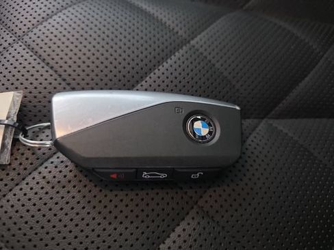 Used 2025 BMW X5 xDrive40i AWD/4WD image 36