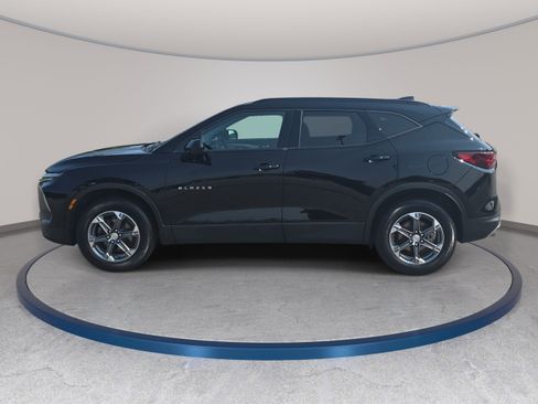 Used 2024 Chevrolet Blazer LT w/ Convenience Package FWD image 8