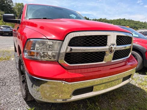 Used 2019 RAM 1500 Classic SLT AWD/4WD image 10