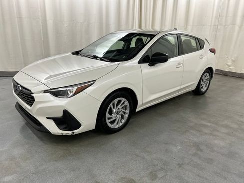 Used 2024 Subaru Impreza 2.0i AWD/4WD image 2
