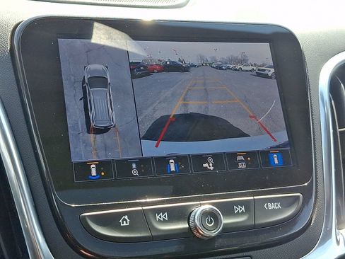 Used 2022 Chevrolet Equinox Premier AWD/4WD image 19