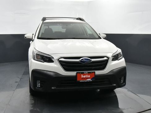 Certified 2022 Subaru Outback Premium image 4