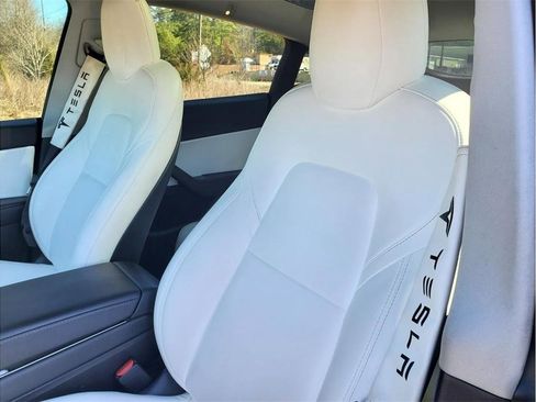 Used 2020 Tesla Model Y Long Range AWD/4WD image 16