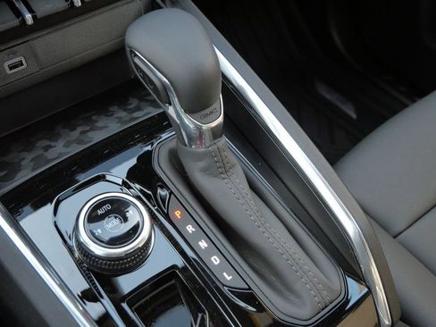 New 2026 GMC Canyon Elevation w/ Convenience Package image 45