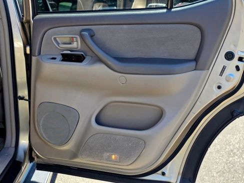 Used 2007 Toyota Sequoia SR5 AWD/4WD image 46
