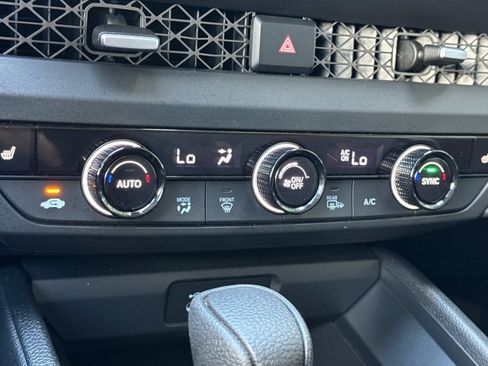 Used 2025 Honda Accord SE image 16