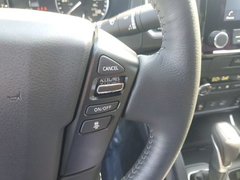 Used 2023 Nissan Frontier SV w/ SV Premium Package RWD image 17