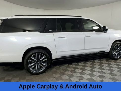 Used 2023 Cadillac Escalade ESV Sport Platinum AWD/4WD image 12