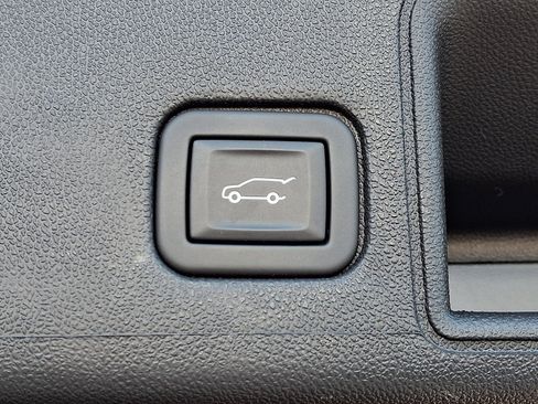 Used 2023 GMC Terrain SLE w/ Driver Convenience Package AWD/4WD image 30