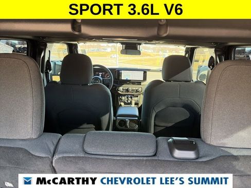 Used 2024 Jeep Wrangler Sport S image 34
