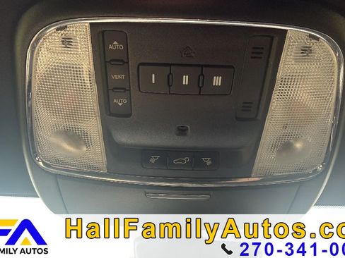 Used 2019 Dodge Durango R/T w/ Technology Group AWD/4WD image 37