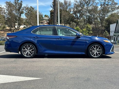 Used 2023 Toyota Camry XLE w/ Navigation Package FWD image 6