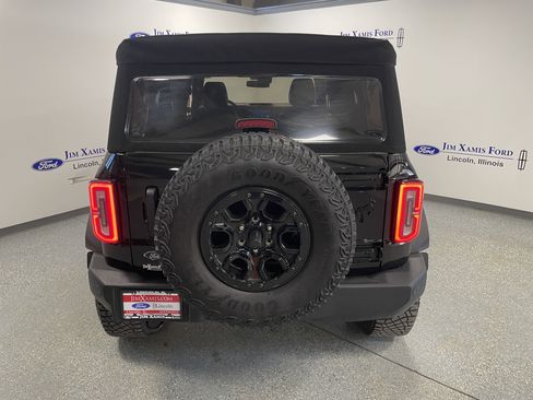 Used 2022 Ford Bronco Wildtrak image 5