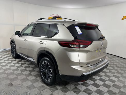 New 2026 Nissan Rogue Platinum w/ Platinum Premium Package image 3