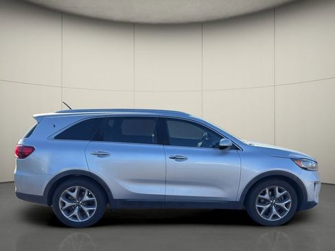 Used 2019 Kia Sorento EX image 8