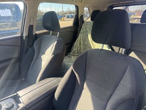 Used 2021 Nissan Rogue SV image 10