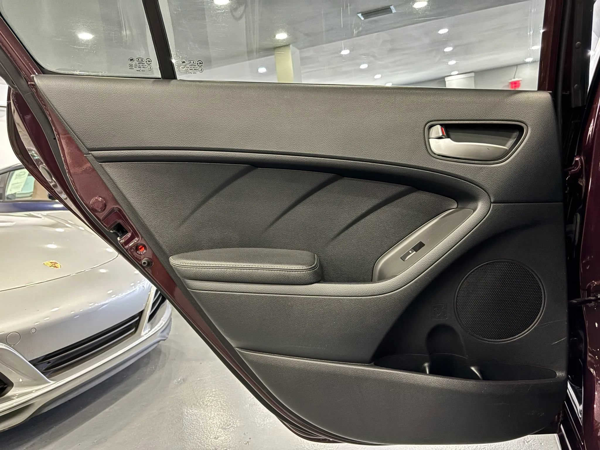 Used 2017 Kia Forte LX FWD image 29
