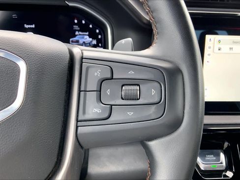 Used 2024 GMC Sierra 1500 AT4 w/ Technology Package AWD/4WD image 25