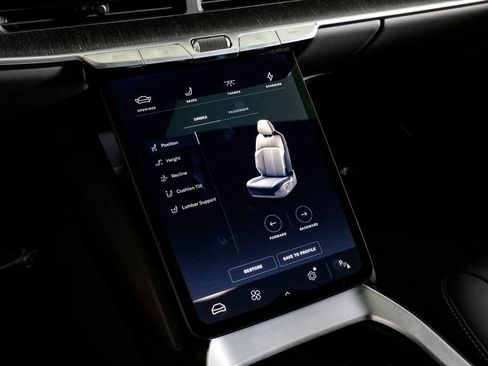 Used 2024 Lucid Air Pure RWD image 29