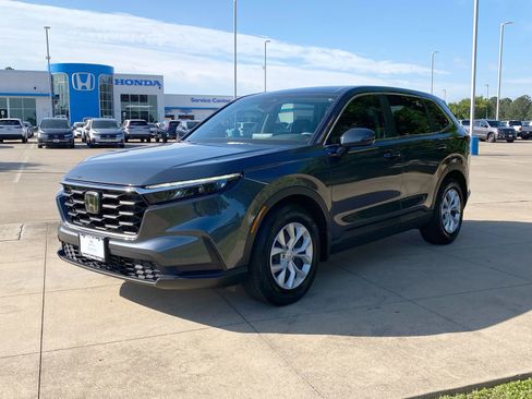 Used 2024 Honda CR-V LX image 3