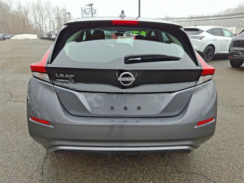 Used 2024 Nissan Leaf S image 6