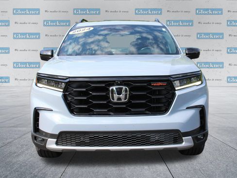 Used 2024 Honda Pilot TrailSport image 3