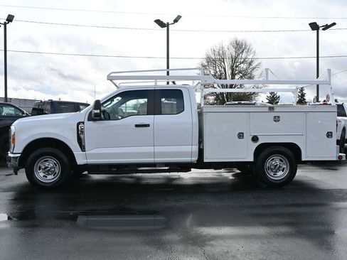 Used 2023 Ford F350 XL w/ XL Chrome Package image 7