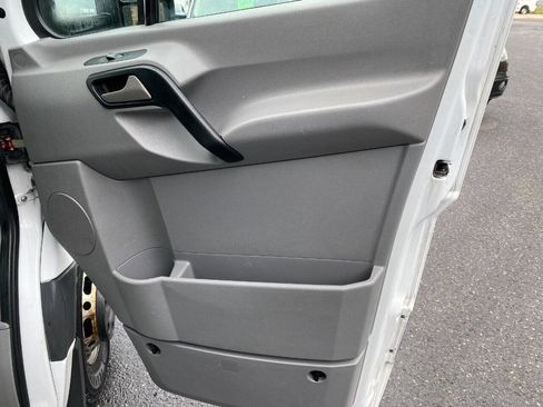 Used 2012 Mercedes-Benz Sprinter 3500 image 29