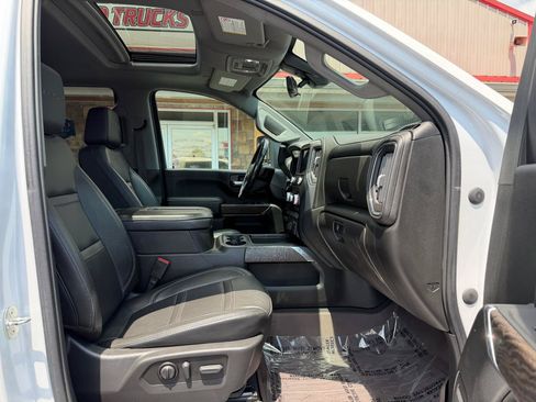 Used 2022 GMC Sierra 3500 Denali w/ Denali Ultimate Package AWD/4WD image 27