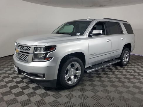 Used 2016 Chevrolet Tahoe LT w/ LT Signature Package image 8