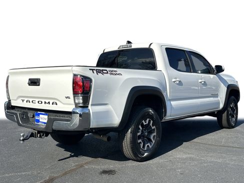 Used 2022 Toyota Tacoma TRD Off-Road image 31