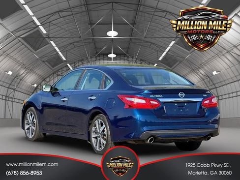 Used 2016 Nissan Altima 2.5 SR FWD image 10