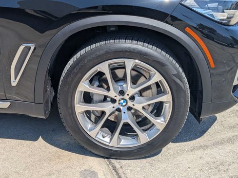 Used 2023 BMW X5 xDrive40i w/ Premium Package AWD/4WD image 12