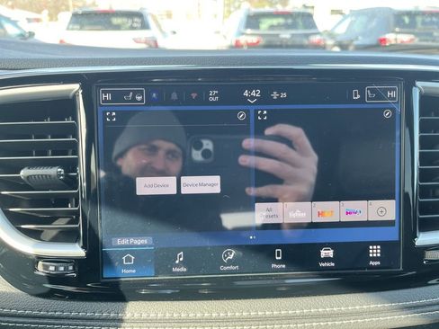 New 2026 Chrysler Pacifica Select image 24