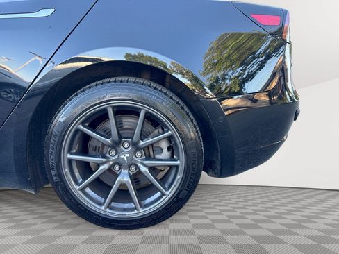 Used 2019 Tesla Model 3 Long Range AWD/4WD image 29