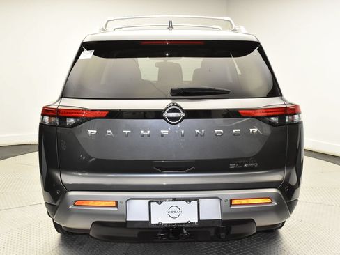 Used 2022 Nissan Pathfinder SL w/ SL Premium Package AWD/4WD image 6