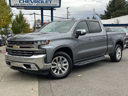 Used 2019 Chevrolet Silverado 1500 LTZ w/ LTZ Premium Package AWD/4WD image 2