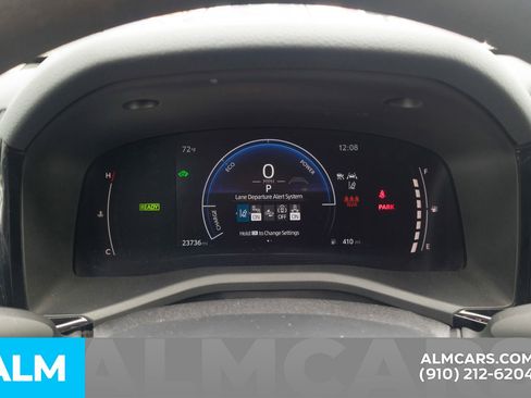 Used 2025 Toyota Camry LE image 30