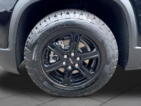 Used 2023 GMC Acadia AT4 w/ Technology Package AWD/4WD image 10