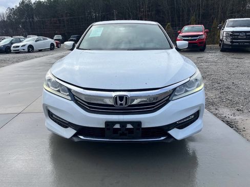Used 2017 Honda Accord Sport image 3