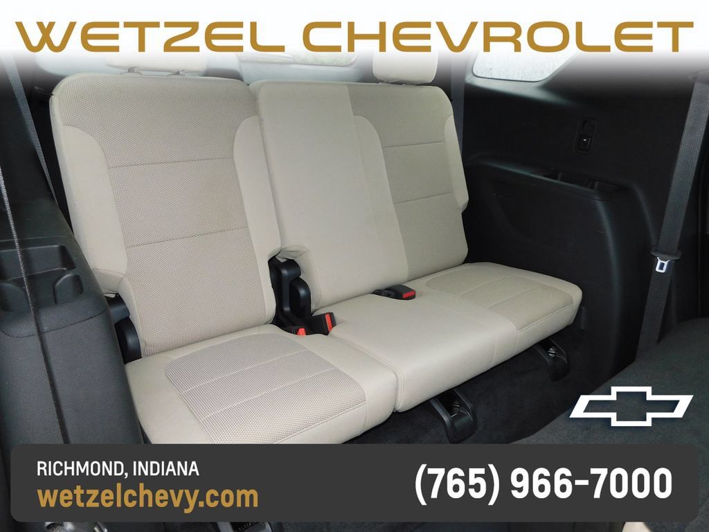 Certified 2023 Chevrolet Traverse LS FWD image 28