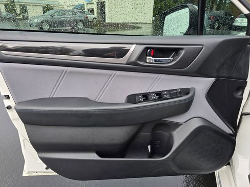 Used 2017 Subaru Legacy 2.5i Sport image 11