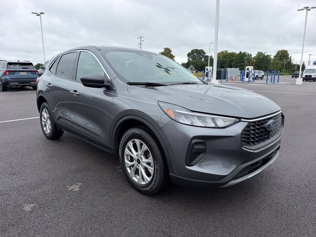 Used 2023 Ford Escape Active AWD/4WD image 4