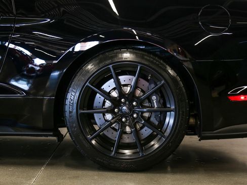 Used 2016 Ford Mustang Shelby GT350 w/ Technology Package RWD image 19