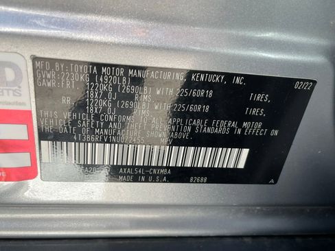 Used 2022 Toyota RAV4 XLE Premium image 10