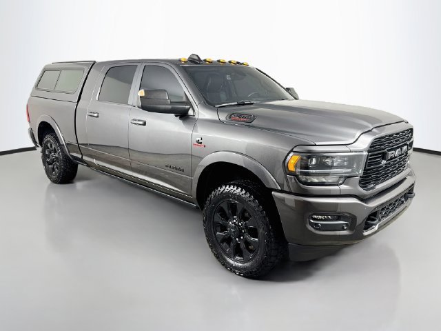 Used 2022 RAM 3500 Limited w/ Night Edition AWD/4WD image 3